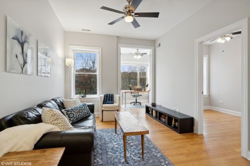 6503 Bosworth Ave, Chicago, IL 60626-4910