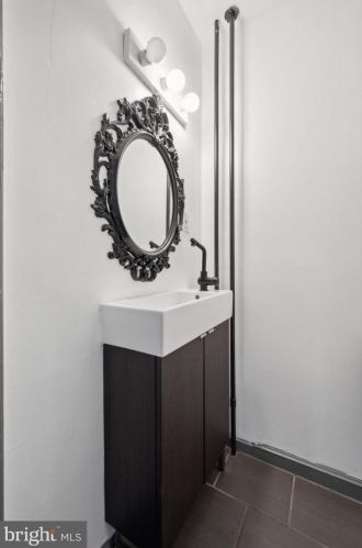 1250 29 St, Philadelphia PA 19132-3410 exterior