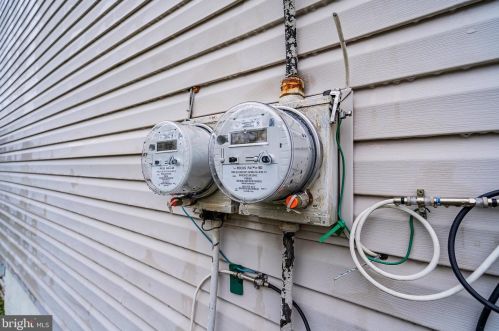 865 Melrose Ave, Trenton NJ 08629-2508 exterior