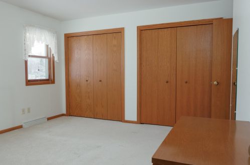 2217 Knuell St, Manitowoc WI 54220-0902 exterior