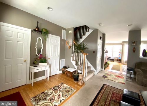 55 Malsbury St, Trenton, NJ 08691-4130