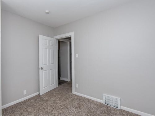 2414 55th St, Milwaukee WI  53210-2743 exterior