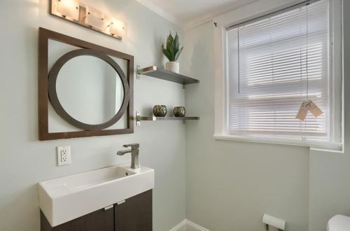 1255 Arkansas Ave, Pittsburgh PA  15216-2603 exterior