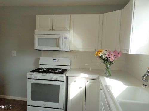 848 Bryant St, Wyoming MI exterior