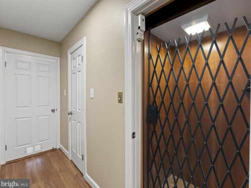 207 Glendale Ave, Alexandria VA 22301-2452 exterior