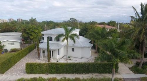 1500 4th Ct, Boca Raton FL  33432-1907 exterior