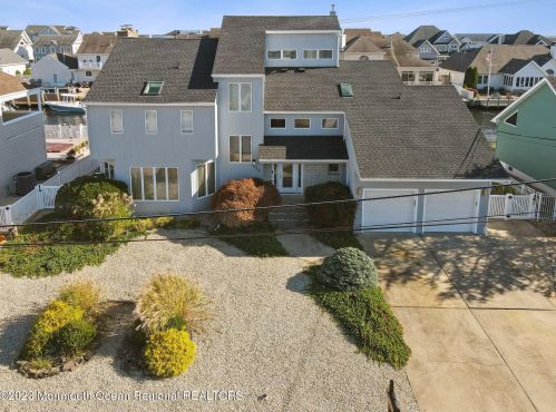 829 Spar Dr, Lacey NJ 08731-3028 exterior