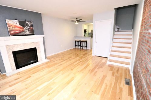 309 Bainbridge St, Philadelphia PA  19147-1543 exterior