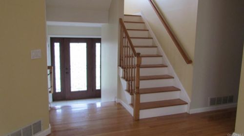 9 Harvard Dr, Poughkeepsie NY 12603-1159 exterior