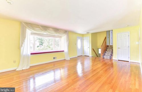 1829 Susquehannock Dr, Mc Lean VA  22101-5069 exterior