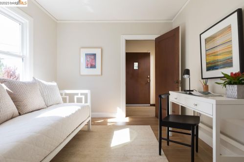 2246 Carleton St, Berkeley CA 94704-3225 exterior