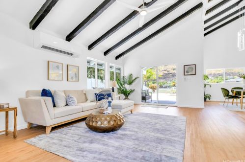 6847 Niumalu Loop, Honolulu HI 96825-1642 exterior