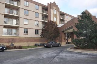 201 Brush Hill Rd, Elmhurst IL  60126-5642 exterior