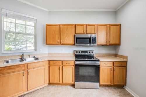 2035 Fiesta Ridge Ct, Tampa FL  33604-7702 exterior