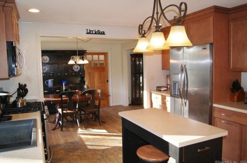 86 Grn Hl Rd, Deep River CT 06419-2412 exterior