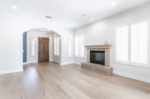 23217 39th Ter, Phoenix AZ  85050-5412 exterior