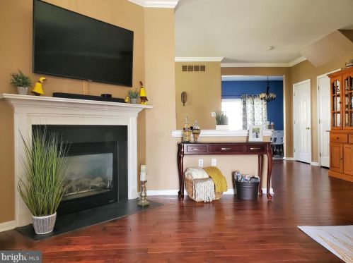 52 Steeplechase Cir, Chester PA 19014-1463 exterior