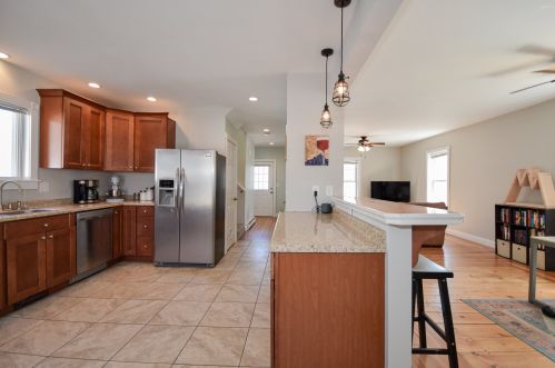 48 Concord St, Dover NH 03820-3138 exterior