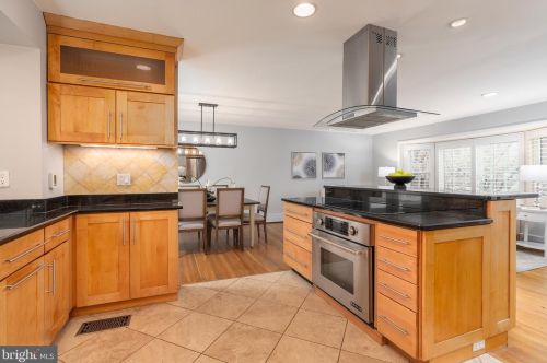 9712 Nassau Ln, Silver Spring MD  20901-2526 exterior