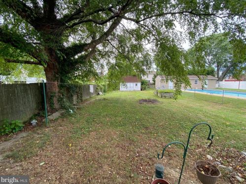 118 8th St, New Castle, DE 19720-5030