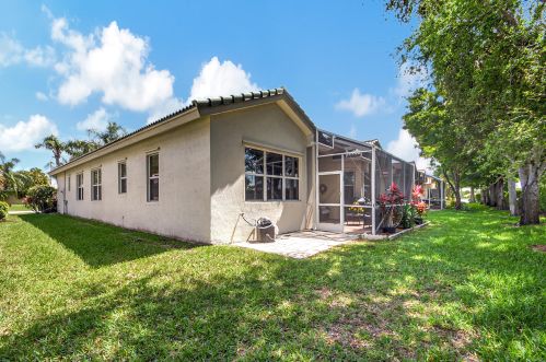 8239 Marsala Way, Boynton Beach FL 33472-8120 exterior