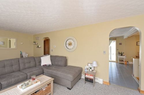 17 Brookline St, Worcester MA 01603-1508 exterior