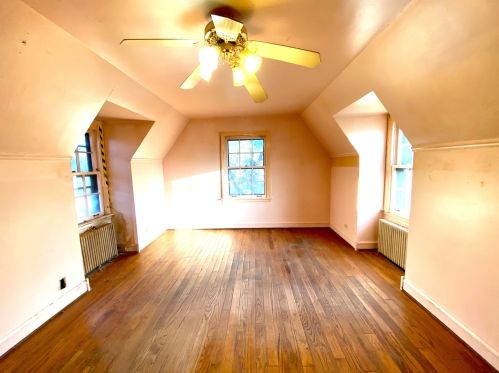 6100 Kilpatrick Ave, Chicago IL 60652-3516 exterior