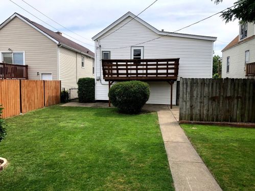 10652 Avenue, Chicago IL  60617-6533 exterior