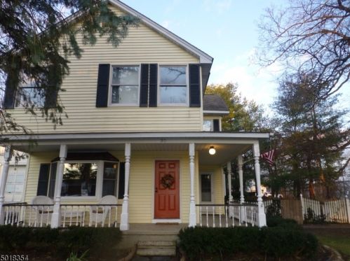 30 Kennedy Rd, Andover, NJ 07821-2313