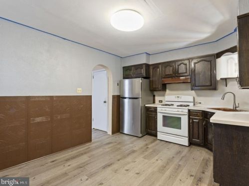 29 Macdade Blvd, Manor PA 19036-2406 exterior