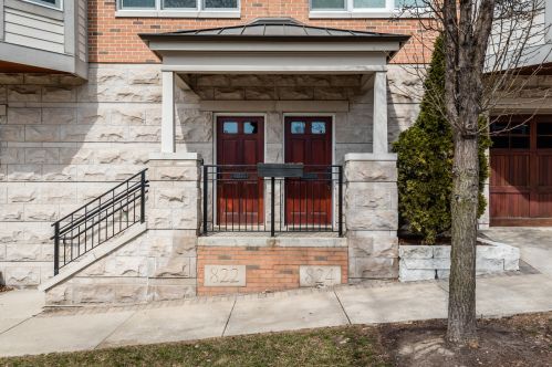 822 Hamilton St, Milwaukee WI 53202-1607 exterior