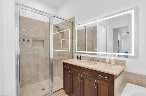 3376 Atlantic Cir, Naples FL 34119-8636 exterior