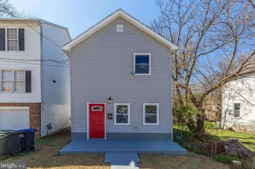 726 50th St, Washington DC  20019-4813 exterior