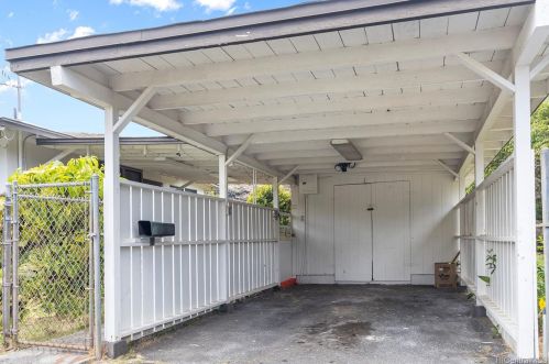 259 Kuliouou Rd, Honolulu HI 96821-2261 exterior