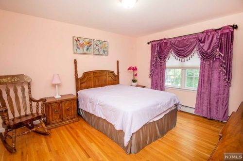 218 Manhattan Ter, Dumont NJ  07628-2234 exterior