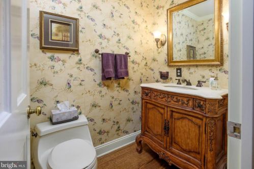 5983 Canterbury Dr, Easton MD 21601-8557 exterior