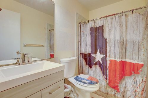 2351 Fruit Ave, Fort Pierce FL 34952-7422 exterior