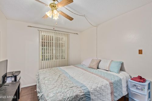 2045 Cholla St, Phoenix AZ 85029-3820 exterior