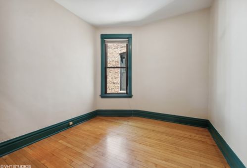 2726 Troy St, Chicago IL 60655-2320 exterior