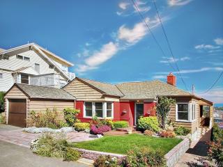 3556 Admiral Way, Seattle, WA 98126-2114