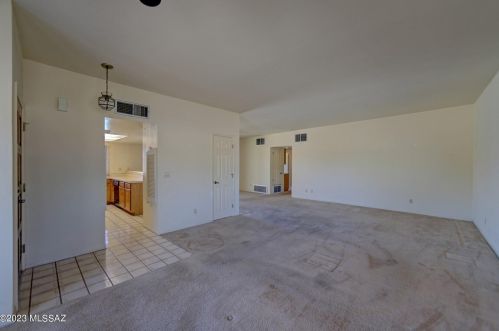 4670 Paseo De Los Cerritos, Tucson AZ 85745-9552 exterior