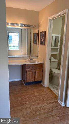 25 Fernwood Ct, Columbus NJ 08022-1027 exterior