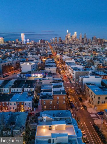 1720 22nd St, Philadelphia PA 19145-1943 exterior