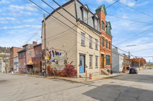 924 Peralta St, Pittsburgh, PA 15212-8003