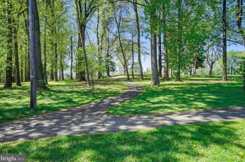 13000 Evanston St, Rockville MD  20853-3027 exterior