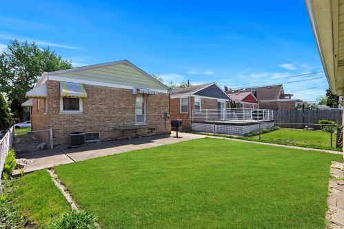 3038 Osceola Ave, Chicago IL 60634-3309 exterior