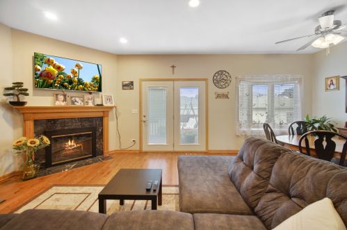 4523 Newland Ave, Chicago IL 60706-4842 exterior