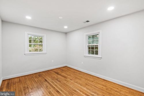 3432 Memorial St, Alexandria VA 22306-1548 exterior