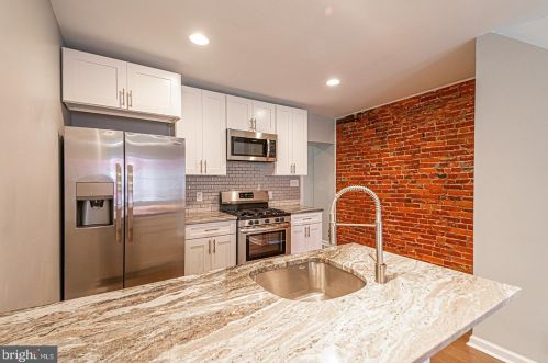 2333 Gerritt St, Philadelphia PA  19146-4106 exterior