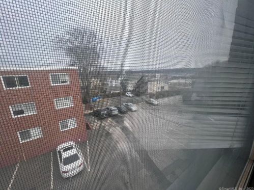 18 Prospect Ave, Norwalk CT 06850-3230 exterior